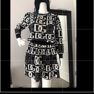 Brand new long sleeves top and skirt